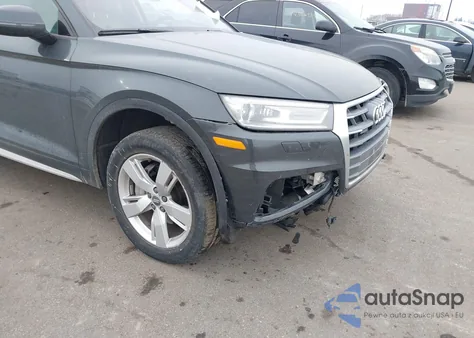 2018 Audi Q5 2.0T Premium/2.0T Tech Premium z USA, uszkodzony, nr VIN WA1ANAFY1J2000419
